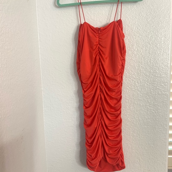 Love By Design Ruched Bodycon Mini Dress L NWT - Picture 4 of 8